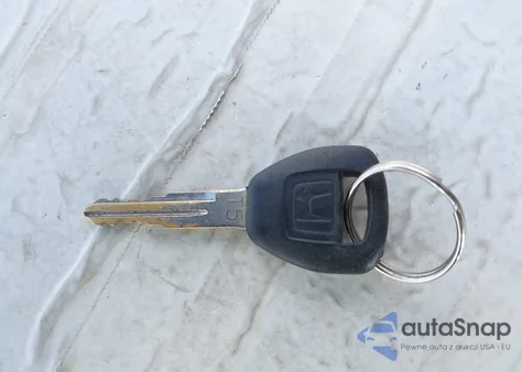 2000 Honda Accord 2.3 Lx from USA, damaged, VIN 3HGCG6656YG705697